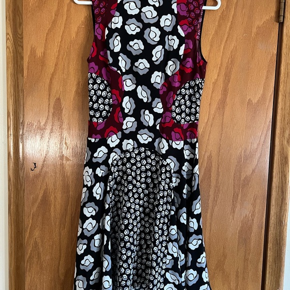 Diane Von Furstenberg dress - Picture 8 of 9